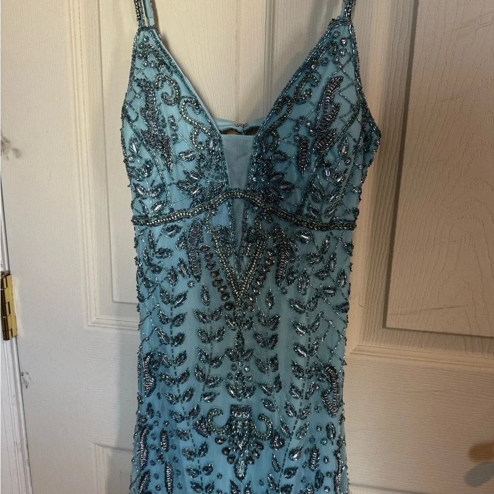 Sherri Hill light blue prom homecoming dress, style 52200, in size 8 fits like 6 - Picture 5 of 7